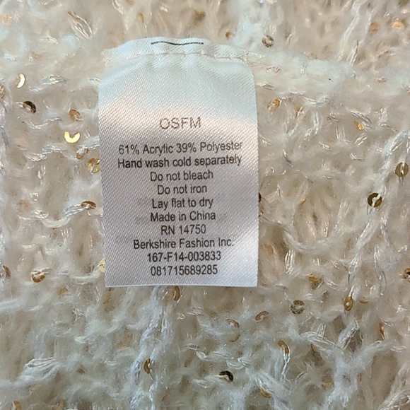 Beautiful Infinity Scarf! - Picture 4 of 4